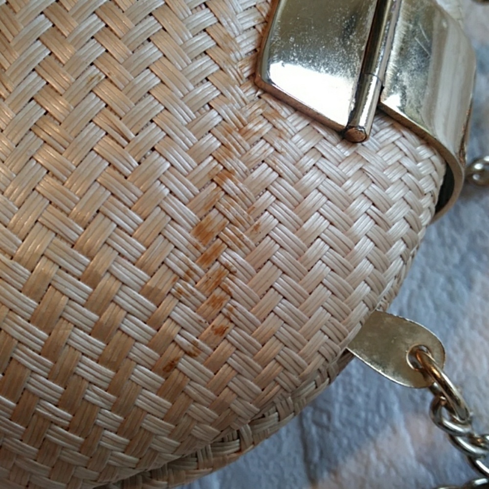 Bequizo puffy straw bag.. - Picture 8 of 8